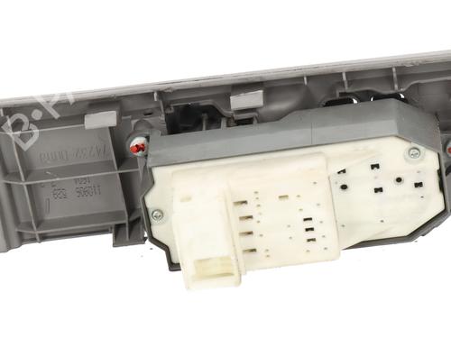 Left front window switch TOYOTA YARIS (_P9_) | BP30689550I27