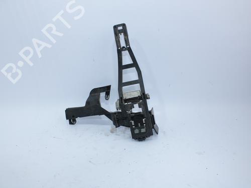 Høyre bak utvendig håndtak FORD MONDEO II Saloon (BFP) [1996-2000]  11795894