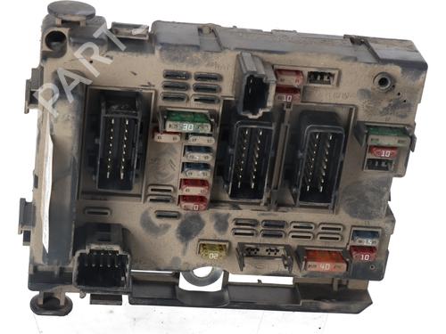 fuse-box-peugeot-307-3ac-2000-2001-2002-2003-2004-2005-2006-2007-2008-2009-2010-2011-2012-36387133 main image