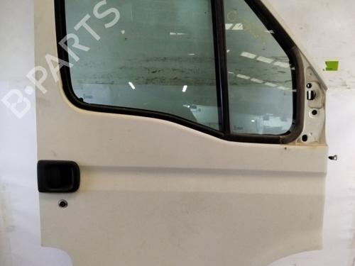 Used Right front door RENAULT MASTER II Van (FD) 2.5 dCi (120 hp) 21273985
