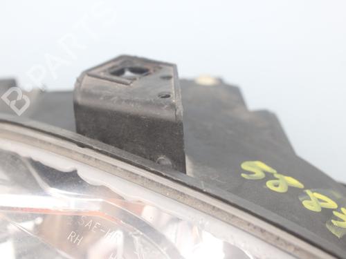 Right headlight AUDI A4 B7 (8EC) 2.0 TFSI | BP16710359C29