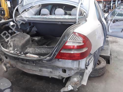 Dør højre fortil MERCEDES-BENZ E-CLASS (W211) E 220 CDI (211.008) | BP18246837C3 