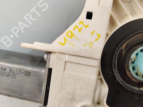 Left front window motor SKODA SUPERB II (3T4) 2.0 TDI | BP19518743E21