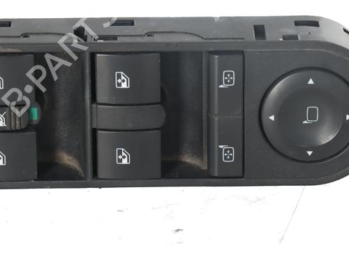 Used Left front window switch Left front window switch OPEL ASTRA H (A04) 1.4 (L48) (90 hp) 33658723 33658723
