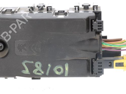 Fuse box PEUGEOT 308 II (LB_, LP_, LW_, LH_, L3_) | BP30138463E1