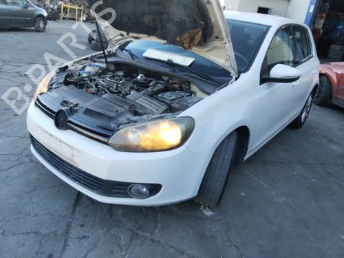 Bagtil kofangere VW GOLF VI (5K1)  | BP30687842C8 