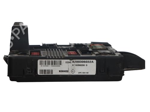 Fuse box RENAULT SCÉNIC II (JM0/1_) | BP32219627E1