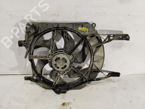 Used Radiator fan OPEL VIVARO A Bus (X83) 2.0 CDTI (F7, J7, A07) (114 hp) 32289951