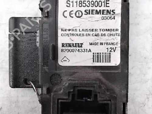 Elektronisk modul RENAULT MEGANE II (BM0/1_, CM0/1_) [2001-2012]  8719377