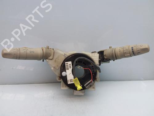 Used Headlight switch NISSAN MICRA III (K12) 1.2 16V (80 hp) 9523602