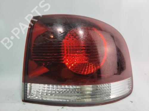 Højre baglygte VW TOUAREG (7LA, 7L6, 7L7) [2002-2013]  24396544