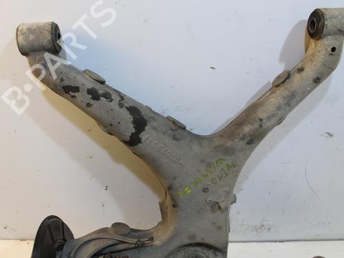 Querlenker links hinten TOYOTA YARIS (_P1_)  | BP16905546M14
