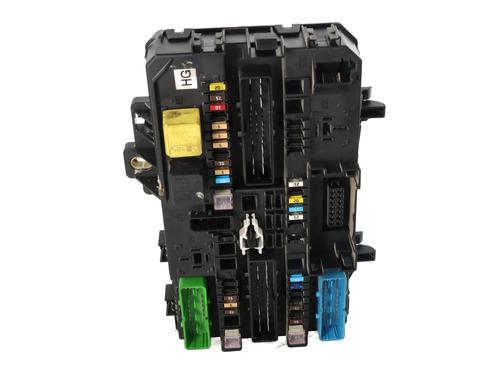 Used Fuse box Fuse box OPEL ZAFIRA / ZAFIRA FAMILY B (A05) 1.9 CDTI (M75) (100 hp) 31957844 31957844