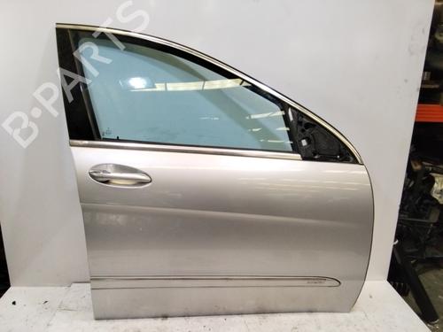 Used Right front door MERCEDES-BENZ R-CLASS (W251, V251) R 350 CDI 4-matic (251.022, 251.122) (224 hp) 17968459