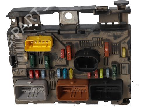 fuse-box-peugeot-307-cc-3b-2003-2004-2005-2006-2007-2008-2009-32708438 main image