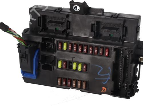 Used Fuse box Fuse box 37488155 37488155