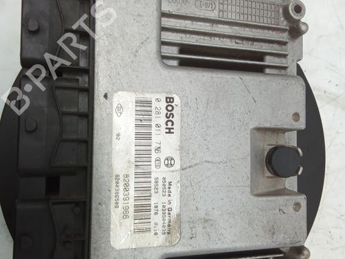 Used Engine control unit (ECU) RENAULT MEGANE II Saloon (LM0/1_) [2003-2025]  8583986