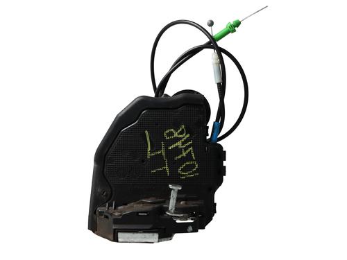 rear-left-lock-toyota-auris-_e18_-2012-2013-2014-2015-2016-2017-2018-2019-36111041 main image