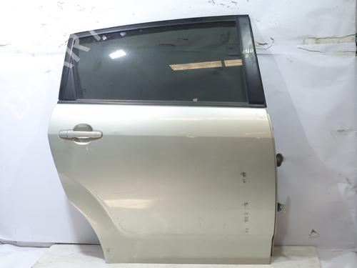Dør højre bagtil Dør højre bagtil TOYOTA COROLLA Verso (ZER_, ZZE12_, R1_) 2.2 D-4D (AUR10_, AUR10R) (177 hp) 36884936 36884936