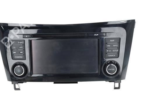 Used Radio NISSAN X-TRAIL III (T32_, T32R, T32RR) 2.0 dCi (T32) (177 hp) 31850469