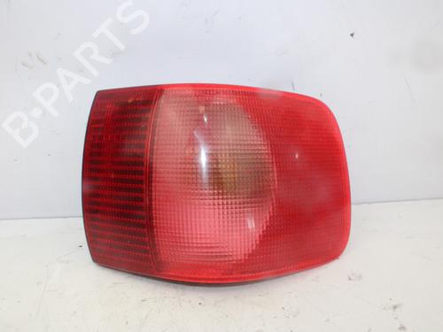 Right taillight AUDI 80 B3 Saloon (893, 894, 8A2) [1986-1991]  15058046