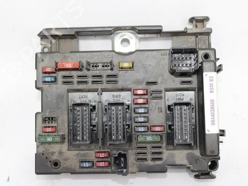 Used Fuse box PEUGEOT 406 (8B) 2.0 HDI 110 (109 hp) 11328360