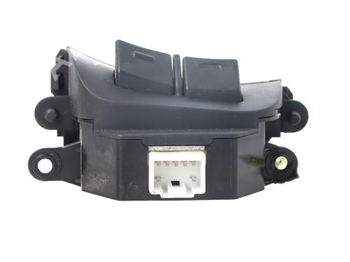 Switch KIA CARENS III MPV (UN) 2.0 CRDi 140 | BP32686107I30 - Image 2