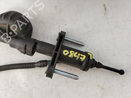 Clutch slave cylinder OPEL FRONTERA B (U99) 2.2 DTI (6B_66, 6B_76) | BP25798854M113 