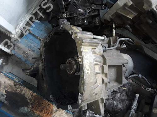 Used Gearbox NISSAN ALMERA II Hatchback (N16) 1.5 dCi (82 hp) 8566830