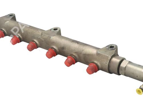 Used Injection rail Injection rail 38011189 38011189