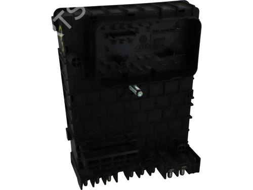 Fuse box VW PASSAT B6 Variant (3C5) 2.0 TDI | BP29905835E1