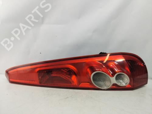 Used Right taillight FORD FIESTA V (JH_, JD_) 1.4 16V (80 hp) 30199103