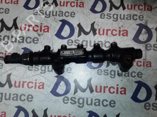 Used Injection rail CITROËN C4 I (LC_) 1.6 HDi (90 hp) 8562077