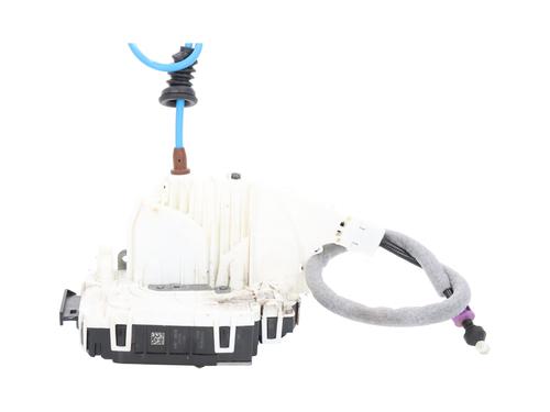 Højre fortil lås MERCEDES-BENZ GLA-CLASS (X156) GLA 200 CDI / d (156.908) (136 hp) 30555196