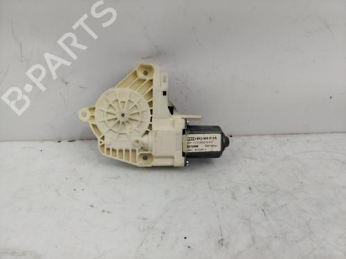 Rudehejsemotor bagstkærm venstre AUDI A4 B8 (8K2) [2007-2017]  22385576