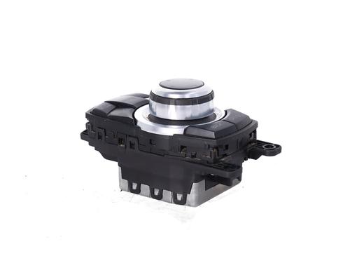 Switch BMW X4 (F26) xDrive 20 d | BP38203018I30 - Image 2