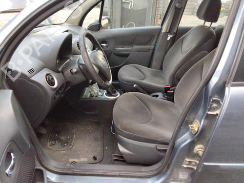 Fuse box CITROËN C3 I (FC_, FN_) 1.6 16V HDi | BP29398992E1 