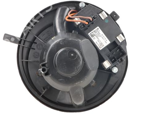 Used Heater blower motor Heater blower motor SEAT LEON (1P1) 2.0 TDI (140 hp) 32479282 32479282