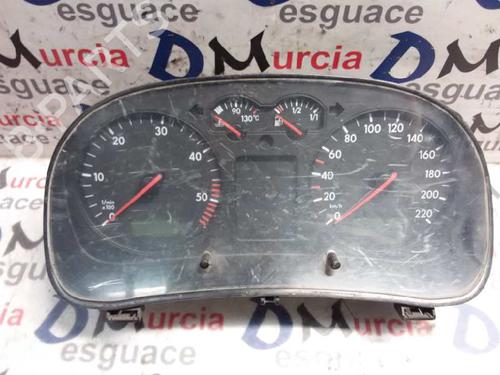 Used Instrument cluster VW GOLF IV (1J1) [1997-2008]  9231450