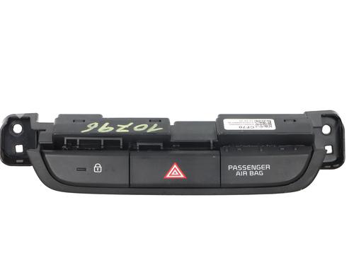 bouton-de-warning-kia-xceed-cd-2019-32139497 main image