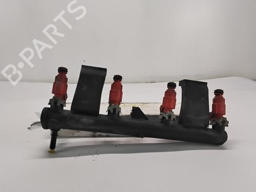 Used Injection rail PEUGEOT 206 Hatchback (2A/C) 1.6 HDi 110 (109 hp) 28586516