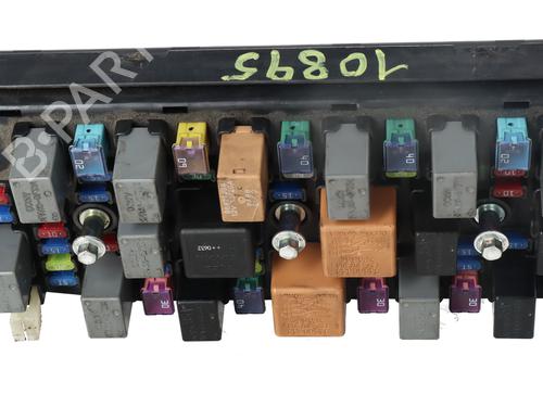 fuse-box-chevrolet-captiva-c100-c140-2006-32115561 main image