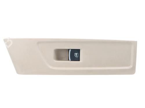 right-front-window-switch-vw-passat-b7-362-2010-2011-2012-2013-2014-2015-2016-34279671 main image