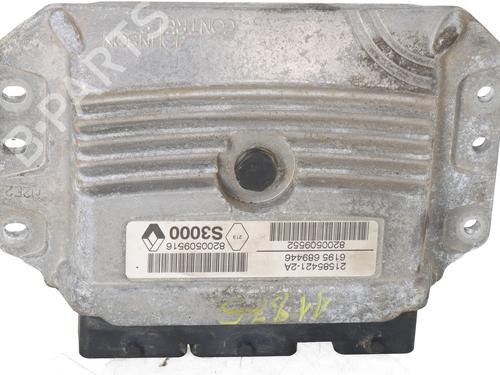 engine-control-unit-ecu-renault-megane-ii-saloon-lm01_-2003-36448215 main image