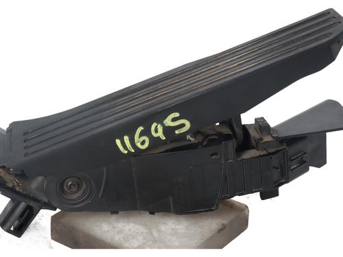 pedal-audi-q3-8ub-8ug-2011-2012-2013-2014-2015-2016-2017-2018-2019-2020-35801480 main image