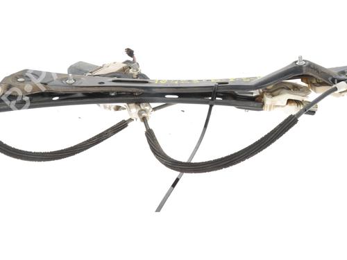 Used Front left window mechanism BMW 1 (E87) 118 d (122 hp) 30823894