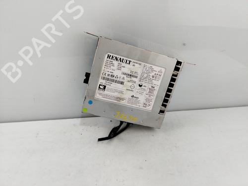 Used Radio RENAULT MEGANE IV Hatchback (B9A/M/N_) 1.2 TCe 130 (B9MR) (130 hp) 19518716