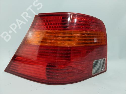Left taillight VW GOLF IV (1J1)  4840072 |
