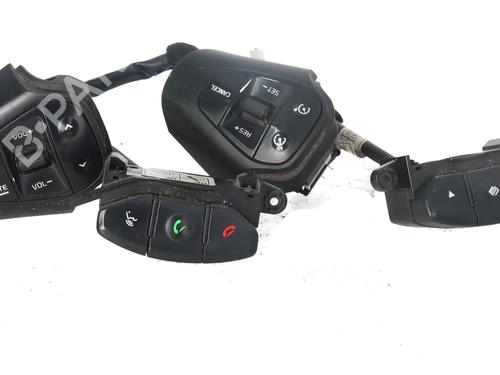 Used Steering wheel controls Steering wheel controls KIA CARENS IV 1.7 CRDi (116 hp) 34039990 34039990