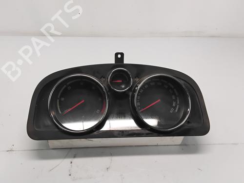 Used Instrument cluster OPEL ANTARA A (L07) [2006-2017]  28670697